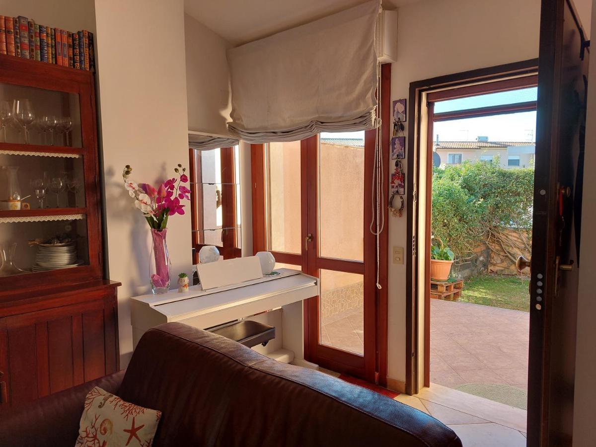 Villa La Casa Di Eledo à La Maddalena  Extérieur photo