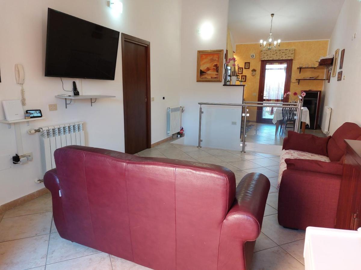 Villa La Casa Di Eledo à La Maddalena  Extérieur photo