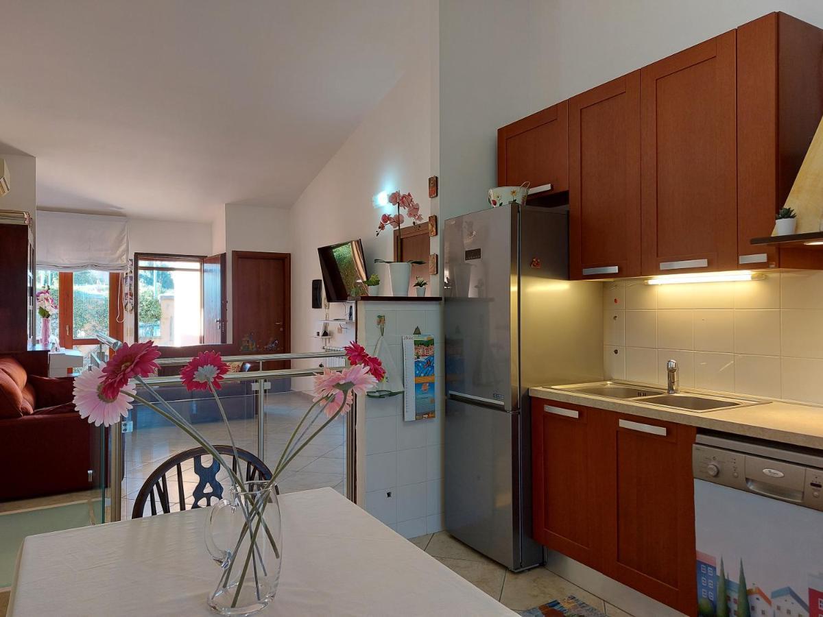 Villa La Casa Di Eledo à La Maddalena  Extérieur photo